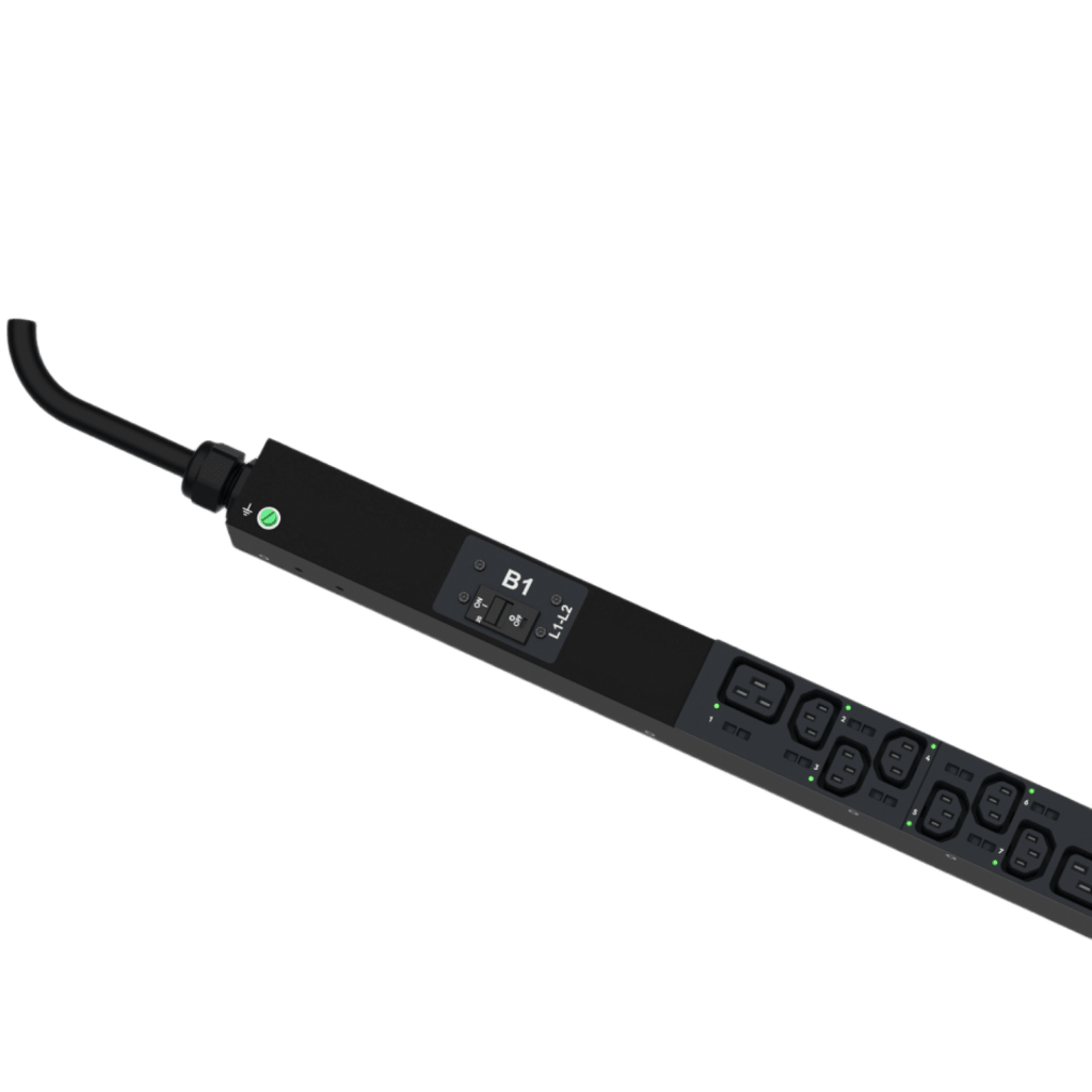 PDU Monitoreable y Switchable por Toma (MSPO) para Distribución de Energía, Enchufe de Entrada NEMA L6-30P, Con 20 Salidas C13 y 4 C19, de Instalación Vertical, 208 Vca, 30 Amp