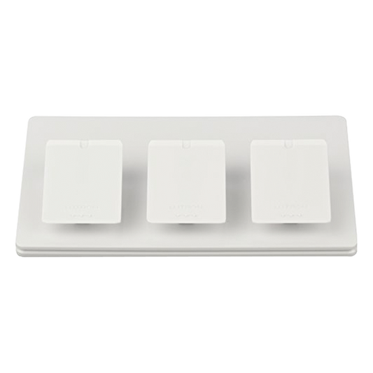Pedestal de mesa triple para controles Pico, mantiene tres controles fijos y accesibles sobre escritorio o buró, acabado brillante color blanco