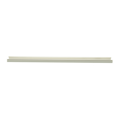 Base para canaleta T-45, de PVC rígido, con orificios perforados para montaje, 60.3 x 18.5 x 2400 mm, Color Blanco